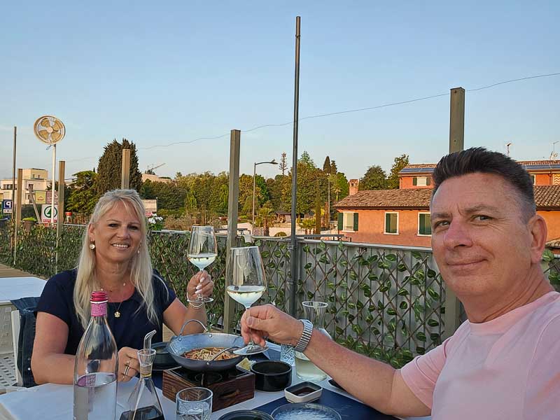 Sani_Klaus_essen_klein